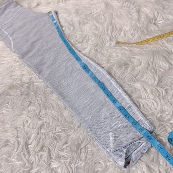 LORNA Jane leggings side pockets booty support gray fine stripe women’s - Picture 9 of 12